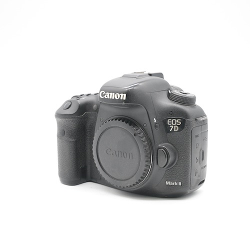 Used Canon EOS 7D Mark II Body - 21044625